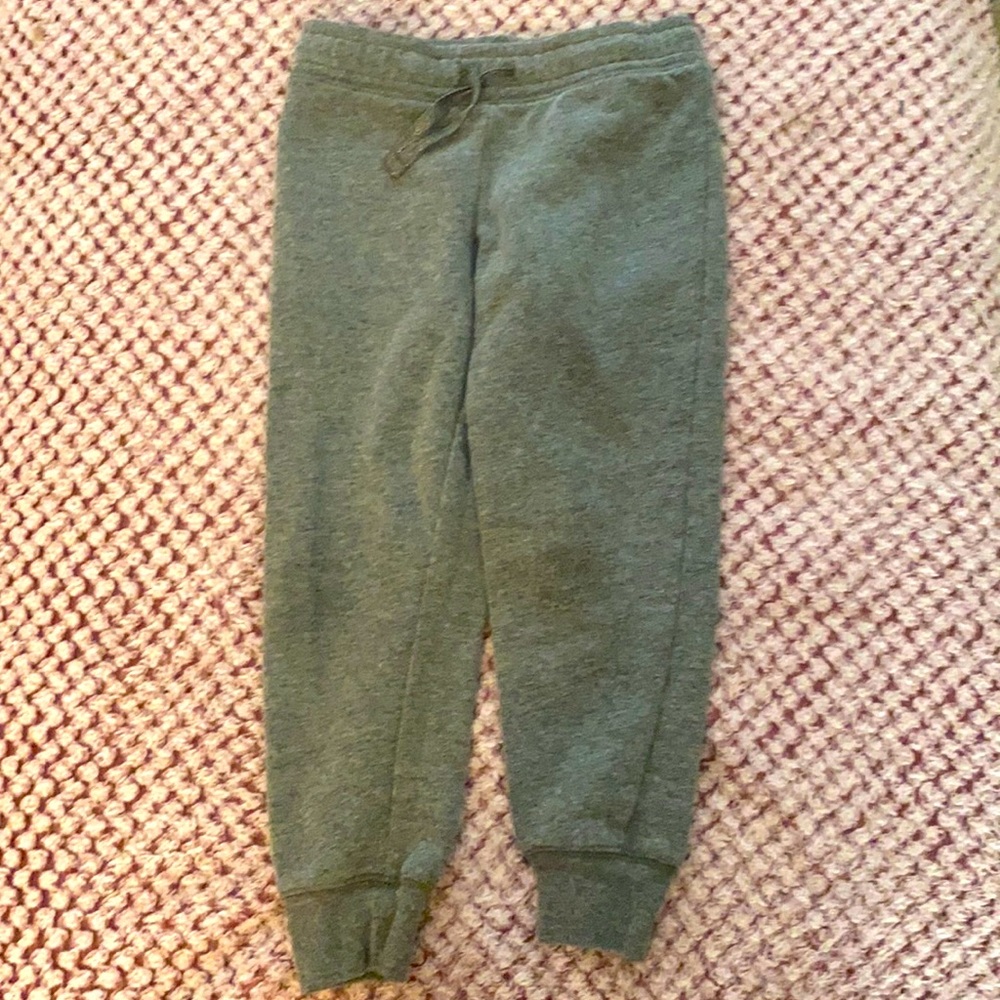 Girl sweatpants size 4-5